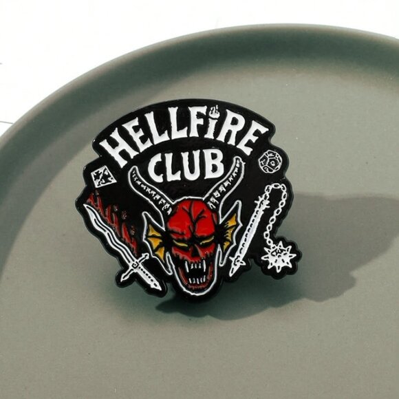 Stranger Things - Hellfire Club Logo - Large Enamel Pin - Picture 1 of 7